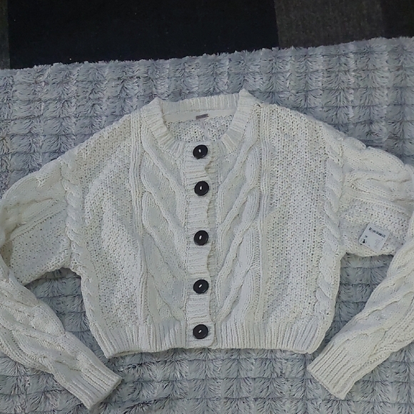 Free People Sweaters - Nwt Free People Cozy Cable Knit Sweater - Cream large (with defect)